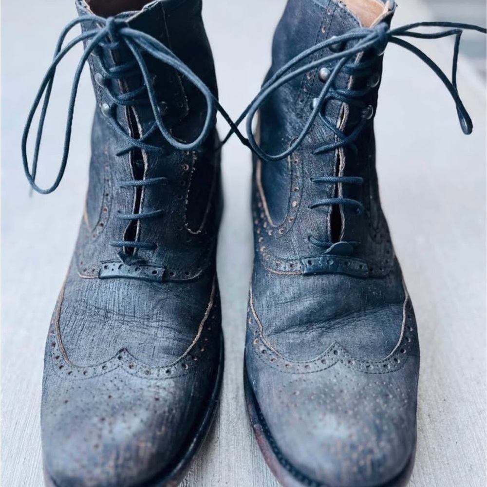 John Varvatos Black/Dark Gray Leather Classic Lace-Up Boots size 12 - Picture 1 of 8